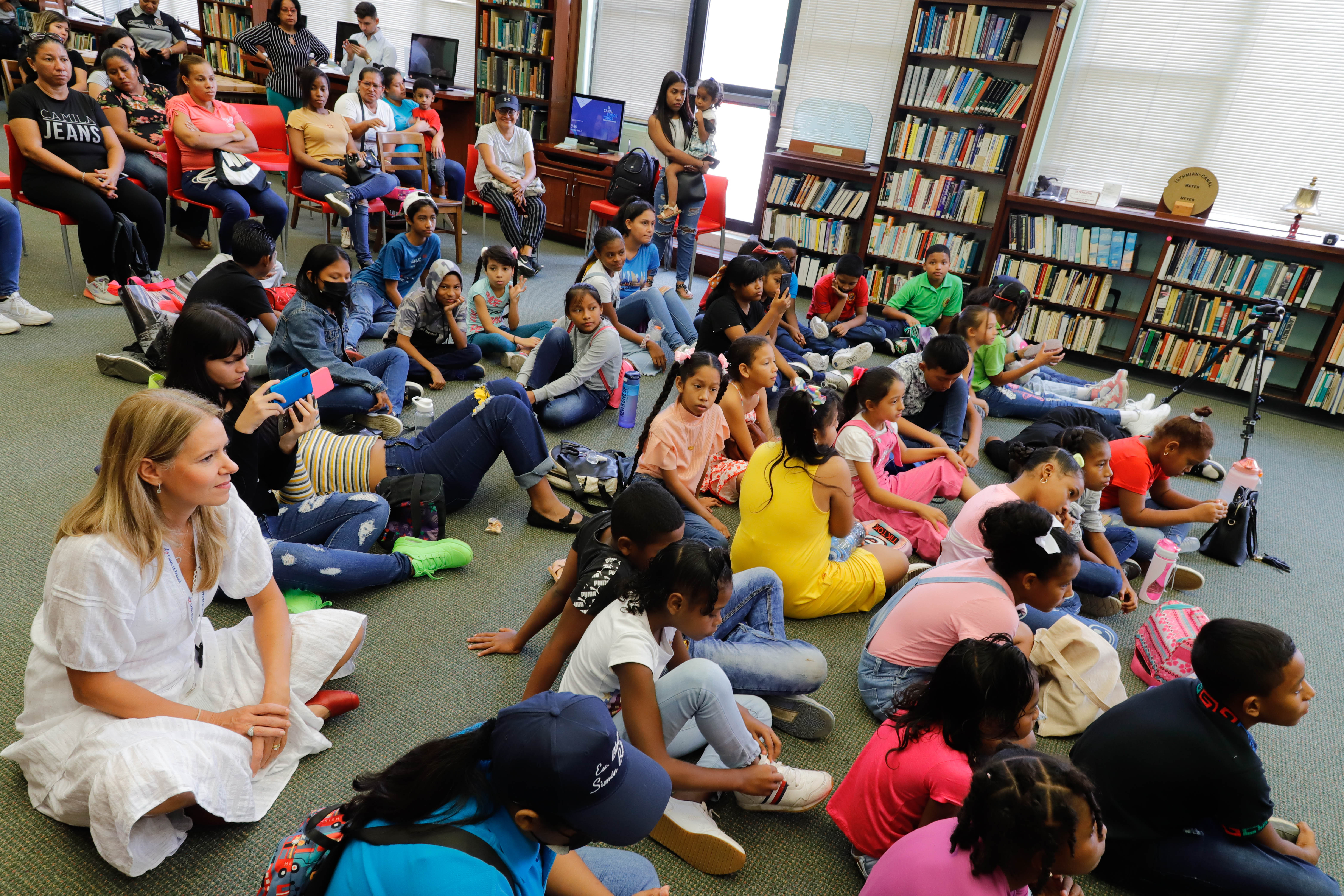Actividad con ni&ntilde;os